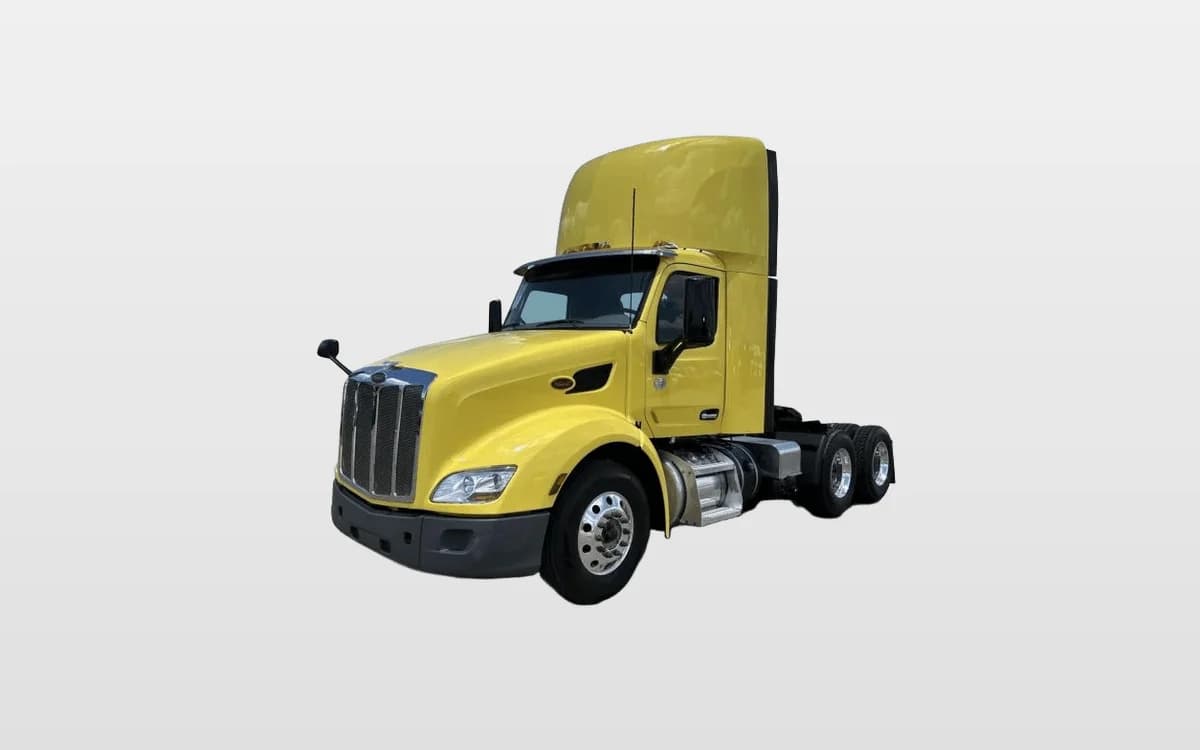 2021 Peterbilt 579 — photo 1
