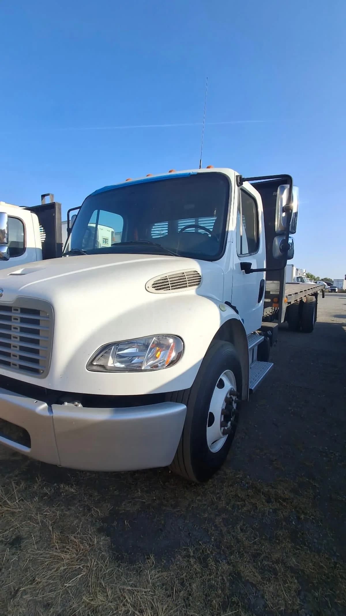 2017 Freightliner M2 106