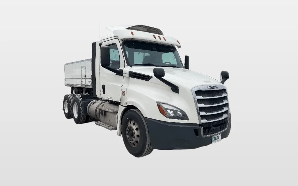 2018 Freightliner Cascadia — photo 1