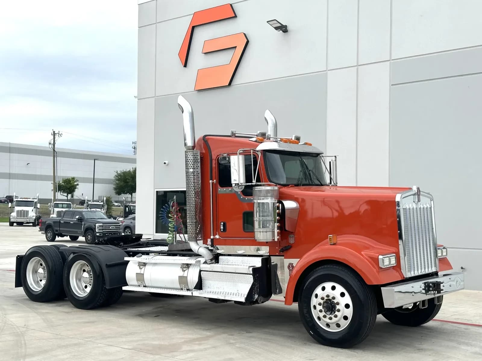 2019 Kenworth W900