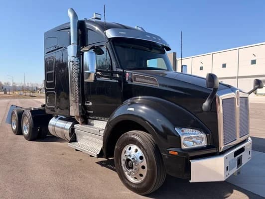 2022 Kenworth T880