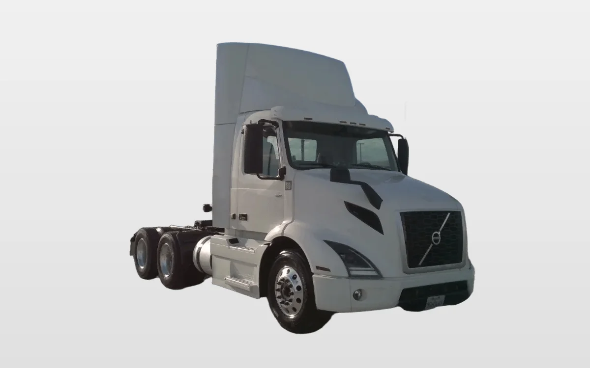 2021 Volvo VNR 640 — photo 1
