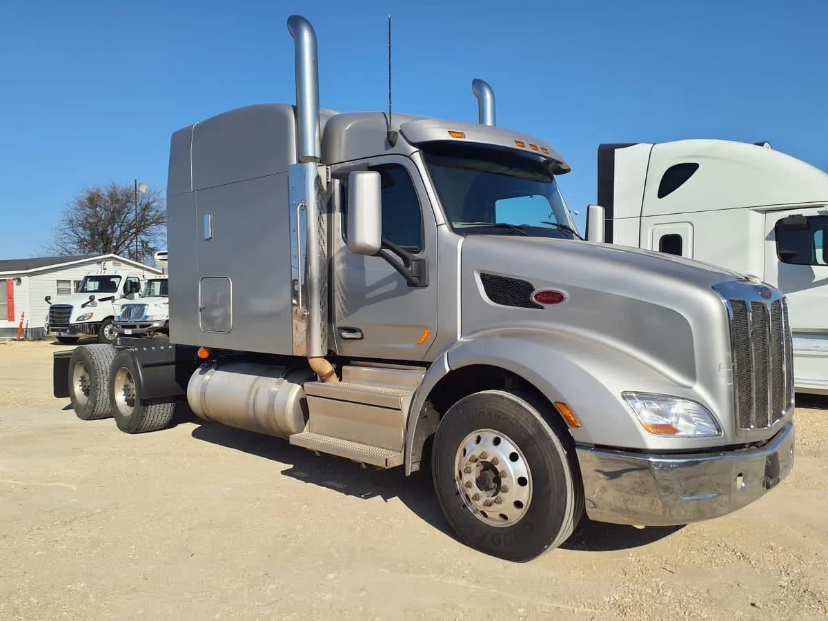 2021 Peterbilt 579