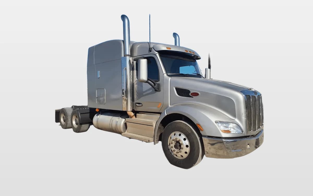 2021 Peterbilt 579 — photo 1