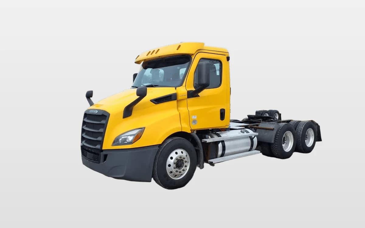 2020 Freightliner Cascadia — photo 1