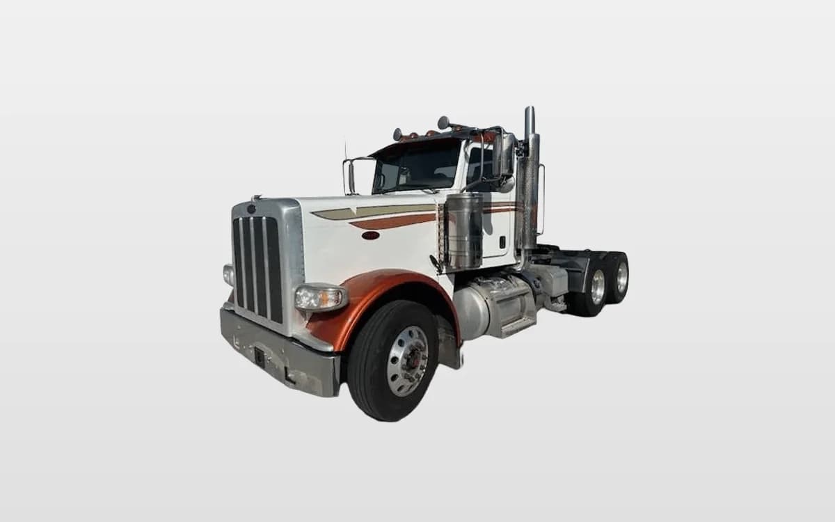 2020 Peterbilt 579 — photo 1
