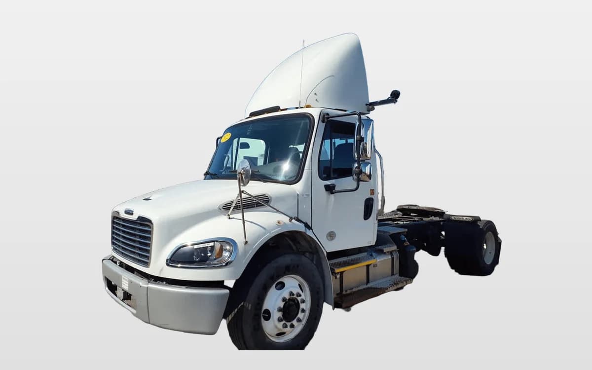 2022 Freightliner M2 106 — photo 1