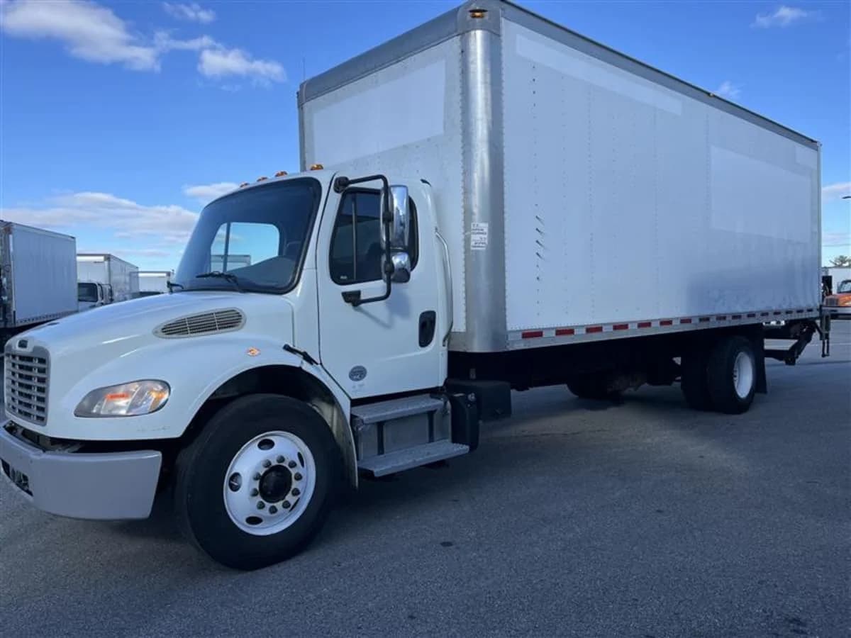 2017 Freightliner M2 106