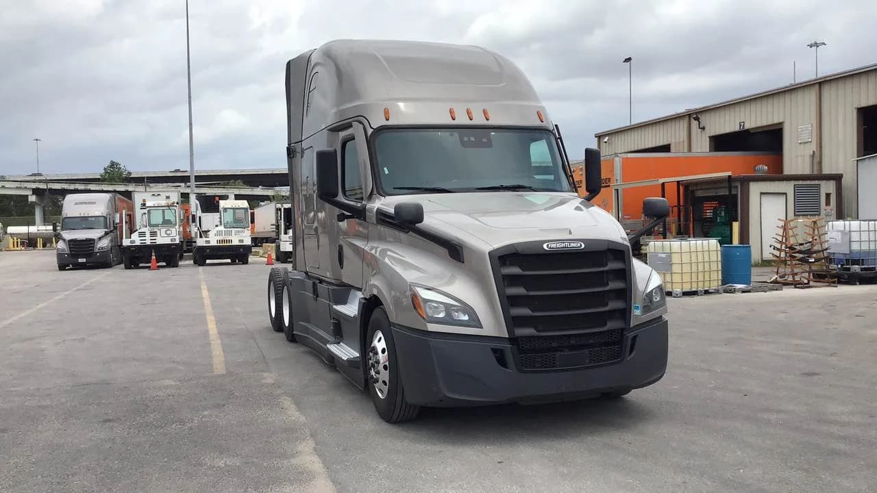 2023 Freightliner Cascadia