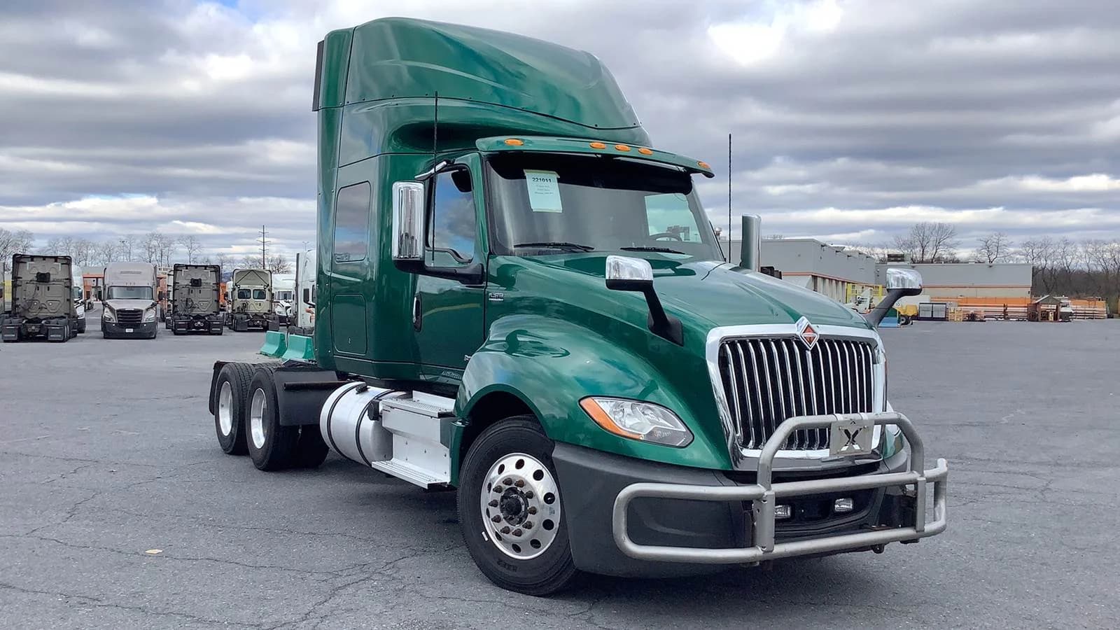 2021 International LT