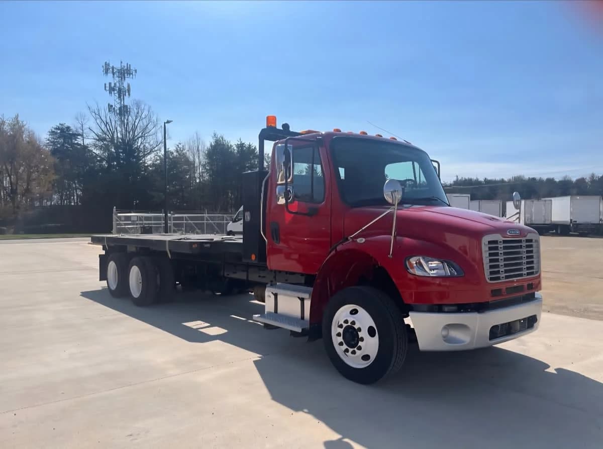 2020 Freightliner M2 106