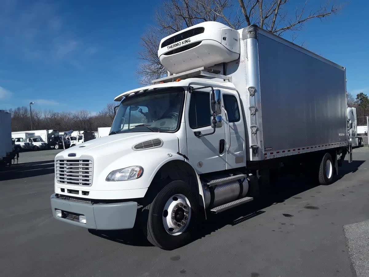2021 Freightliner M2 106