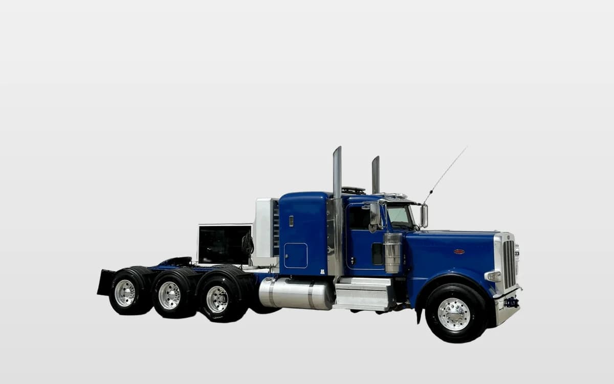 2019 Peterbilt 389 — photo 1