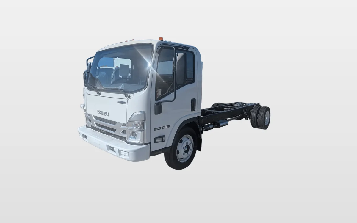2025 Isuzu NQR — photo 1