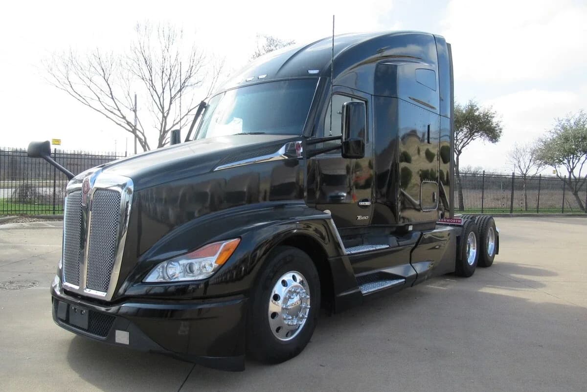 2023 Kenworth T680