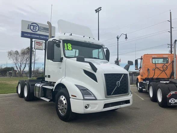 2018 Volvo VNR 640