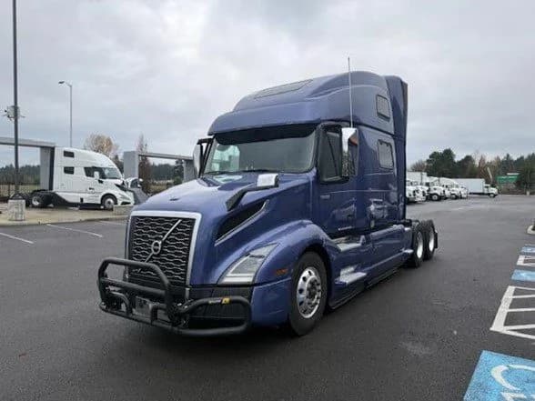 2023 Volvo VNL 860