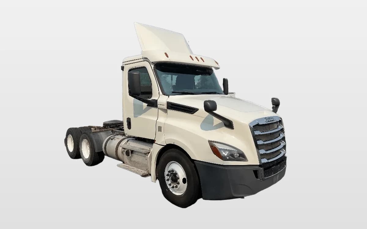 2018 Freightliner Cascadia — photo 1