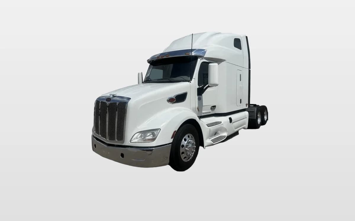 2020 Peterbilt 579 — photo 1