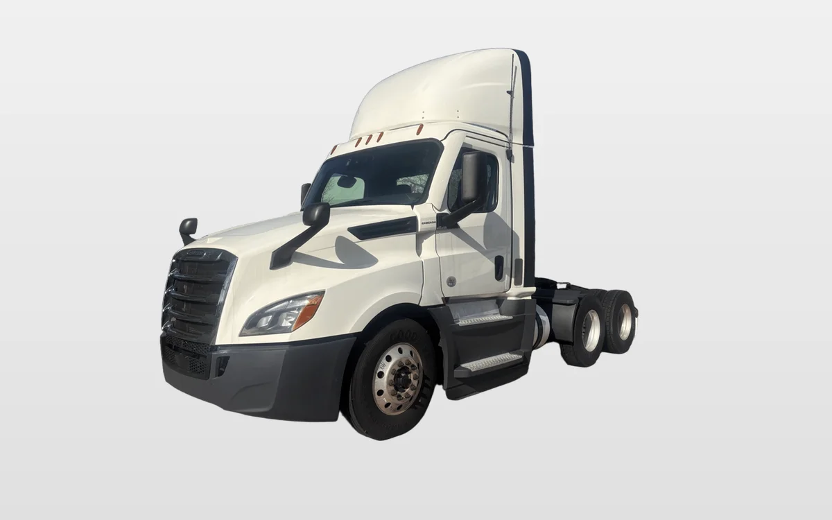 2021 Freightliner Cascadia — photo 1