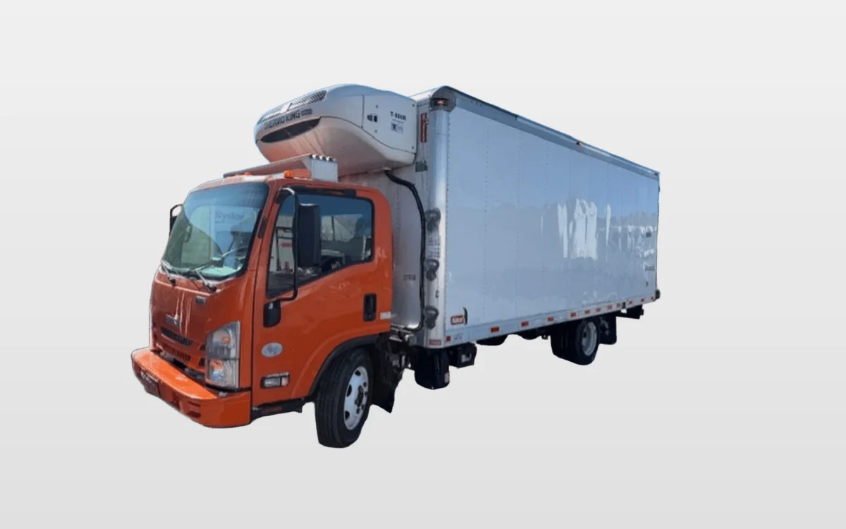 2020 Isuzu NQR — photo 1