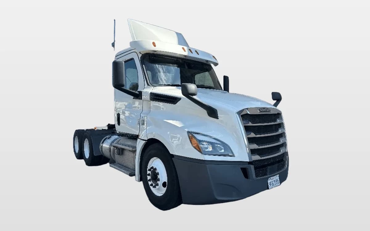 2019 Freightliner Cascadia — photo 1
