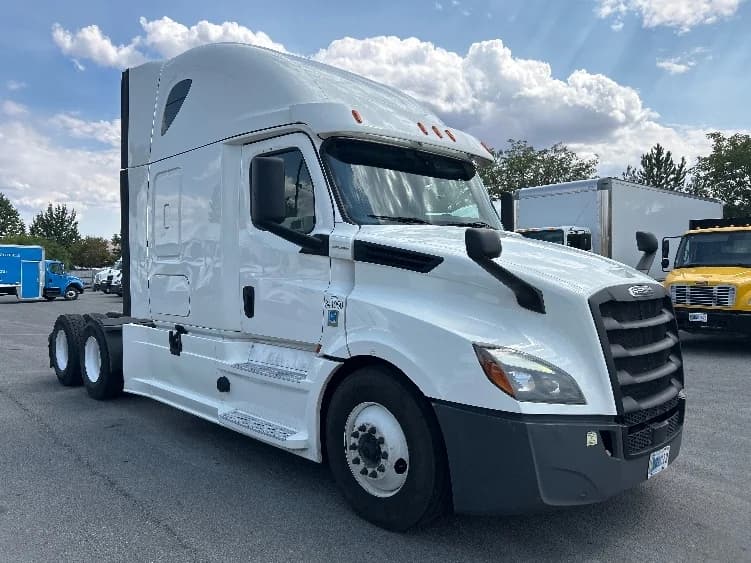 2020 Freightliner Cascadia