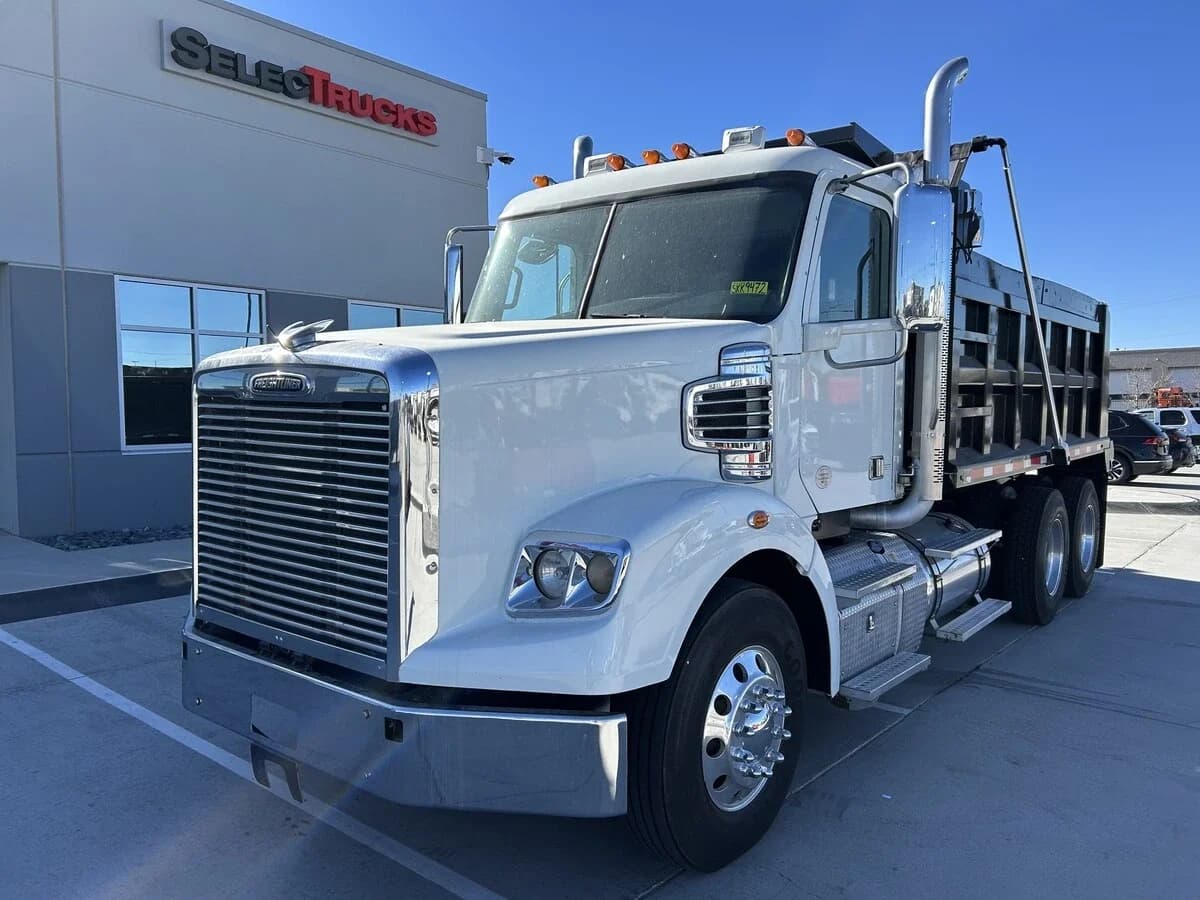 2019 Freightliner 122SD