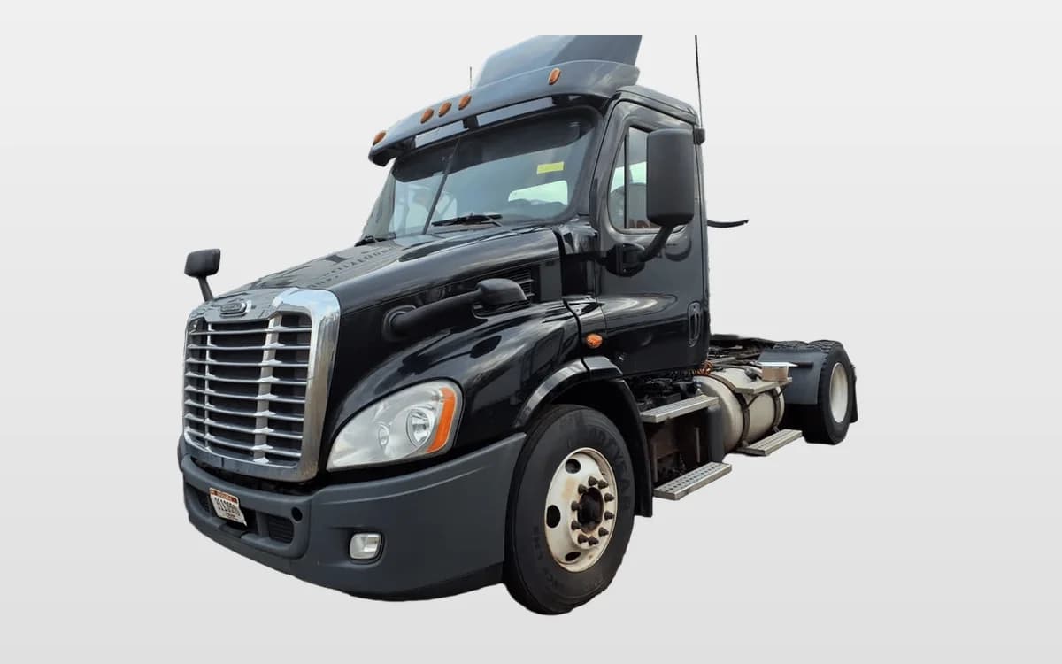 2018 Freightliner Cascadia — photo 1