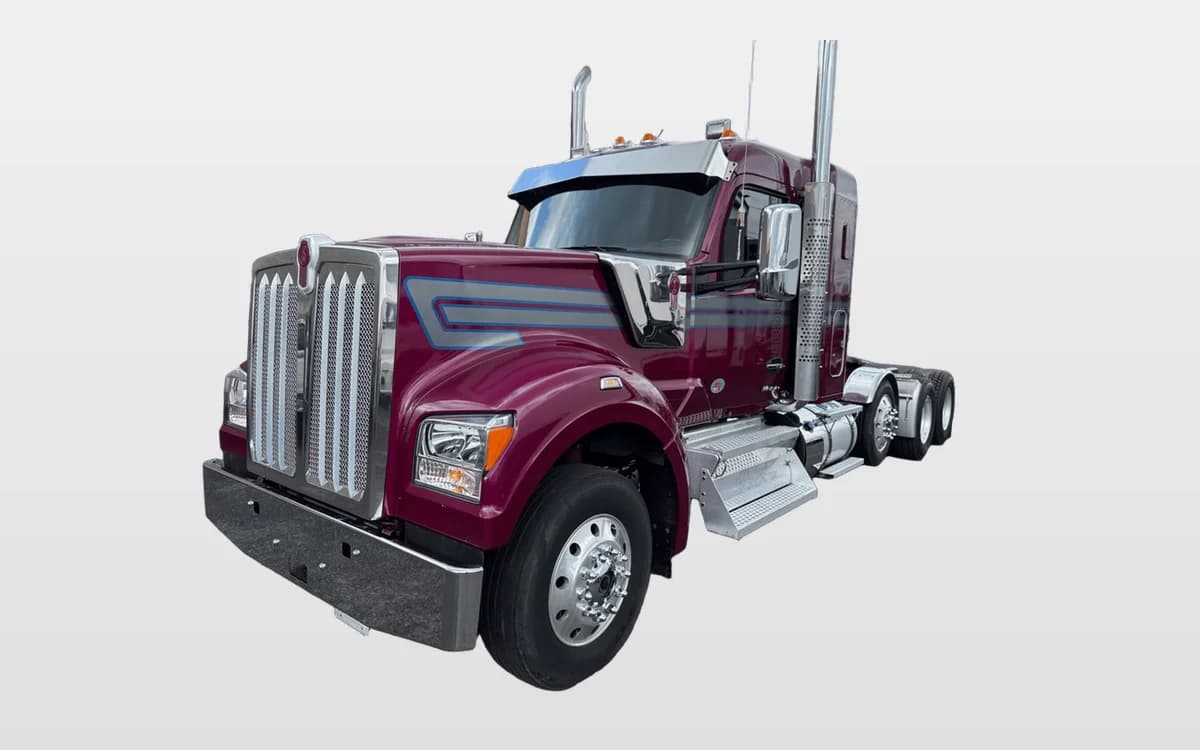 2024 Kenworth W990 — photo 1