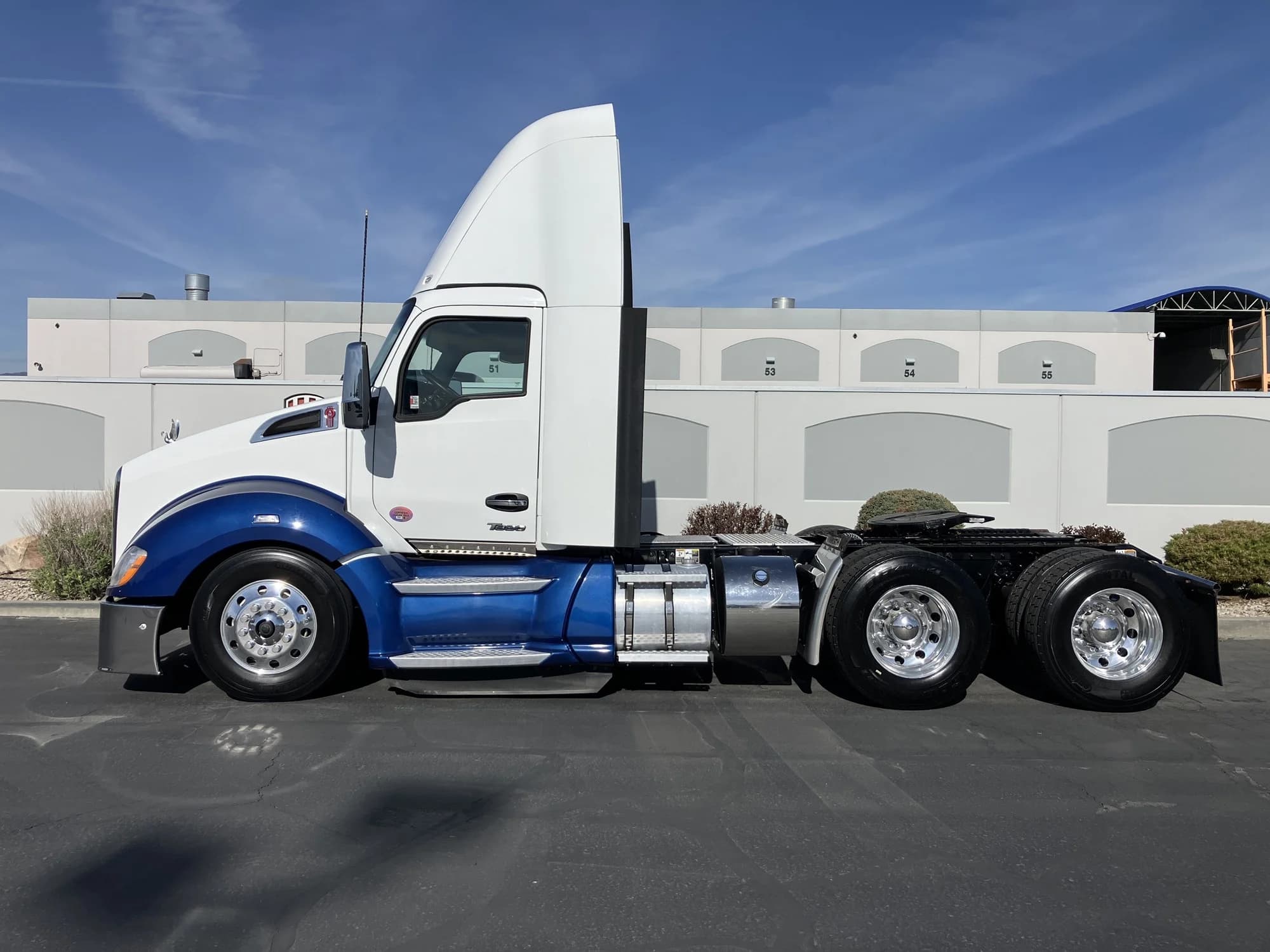 2022 Kenworth T680