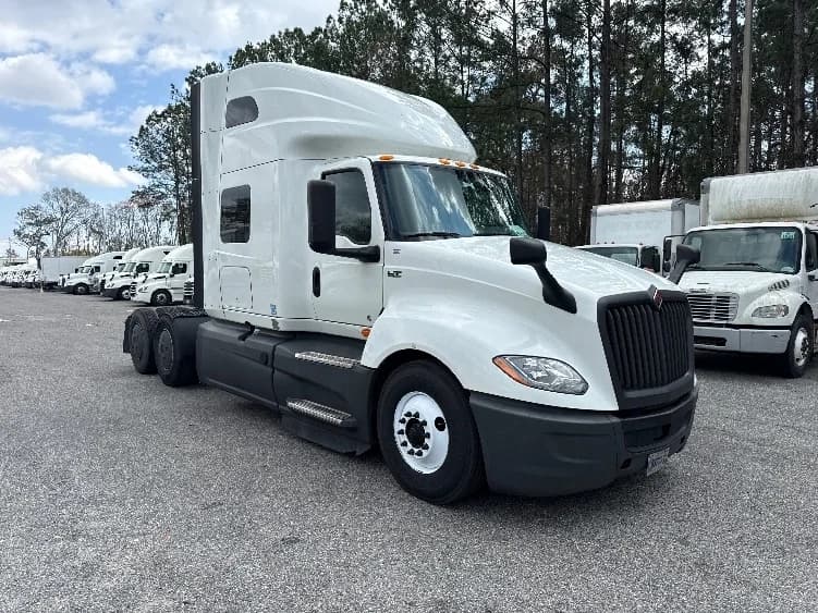 2023 International LT