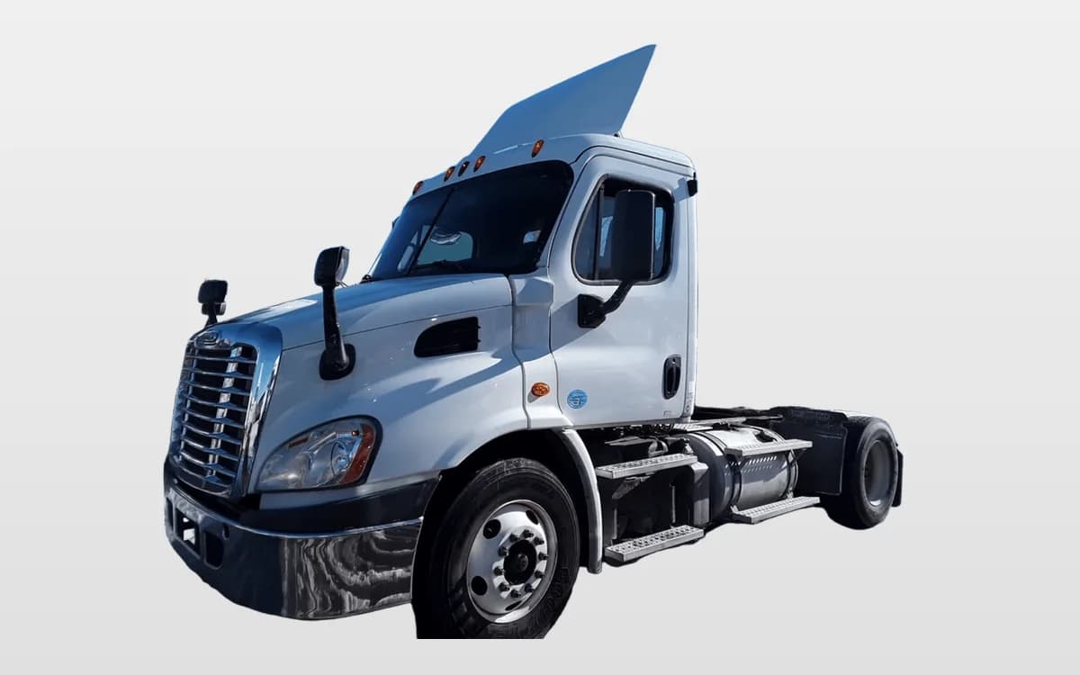 2015 Freightliner Cascadia — photo 1