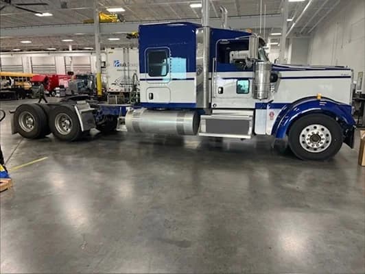 2026 Kenworth W900