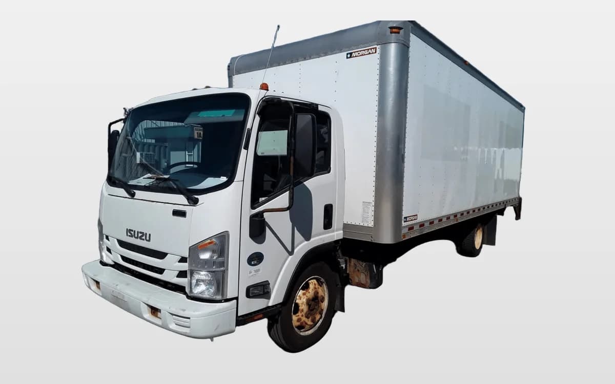 2018 Isuzu NQR — photo 1