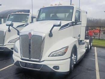 2025 Kenworth T680