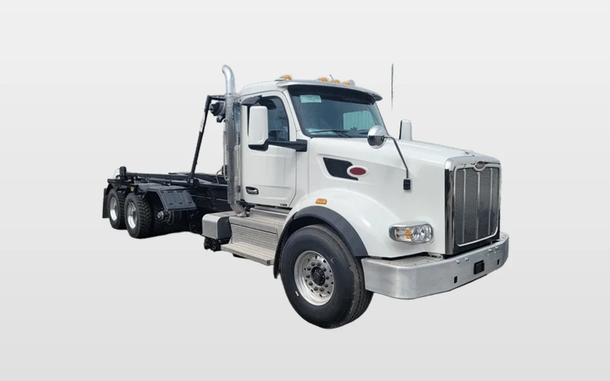 2024 Peterbilt 567 — photo 1