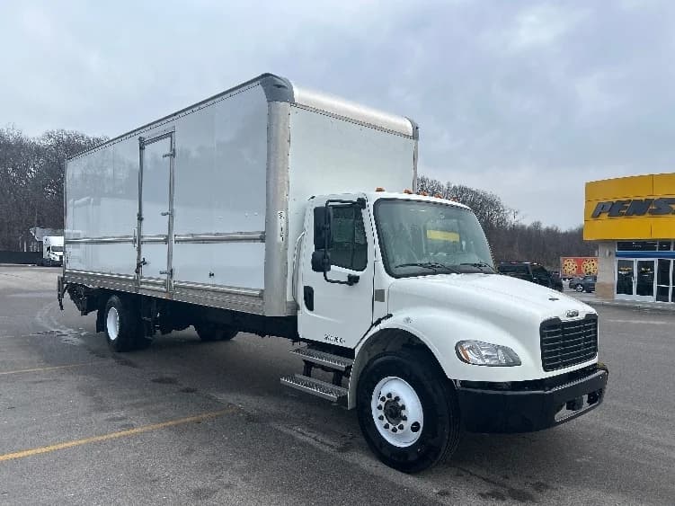 2022 Freightliner M2 106