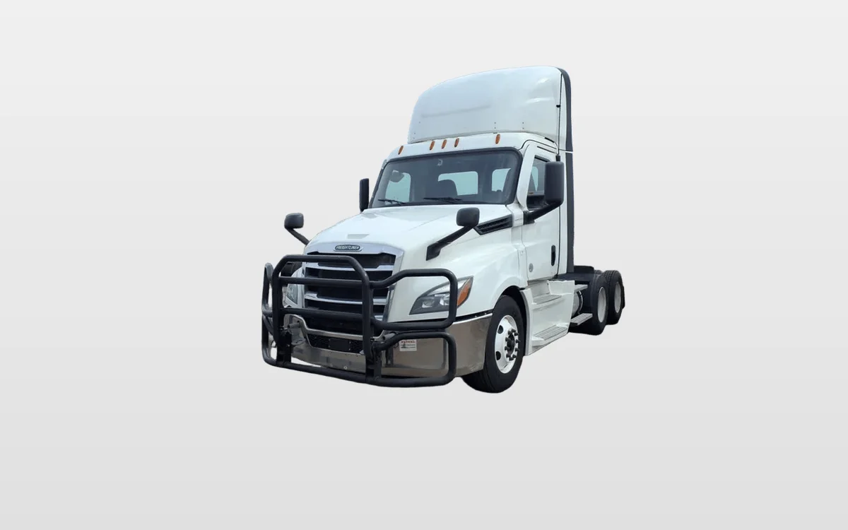 2021 Freightliner Cascadia — photo 1