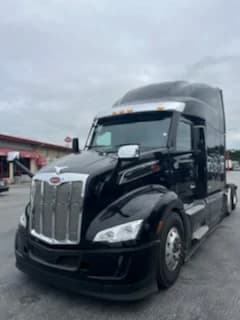 2025 Peterbilt 579