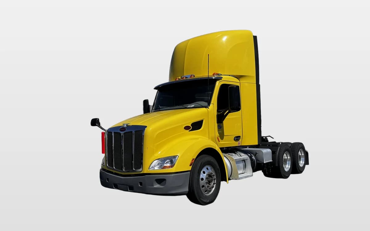 2021 Peterbilt 579 — photo 1