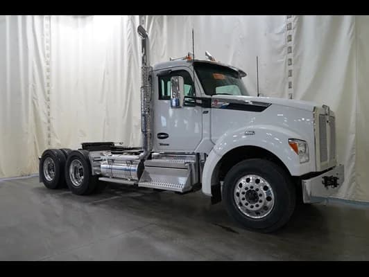 2026 Kenworth T880