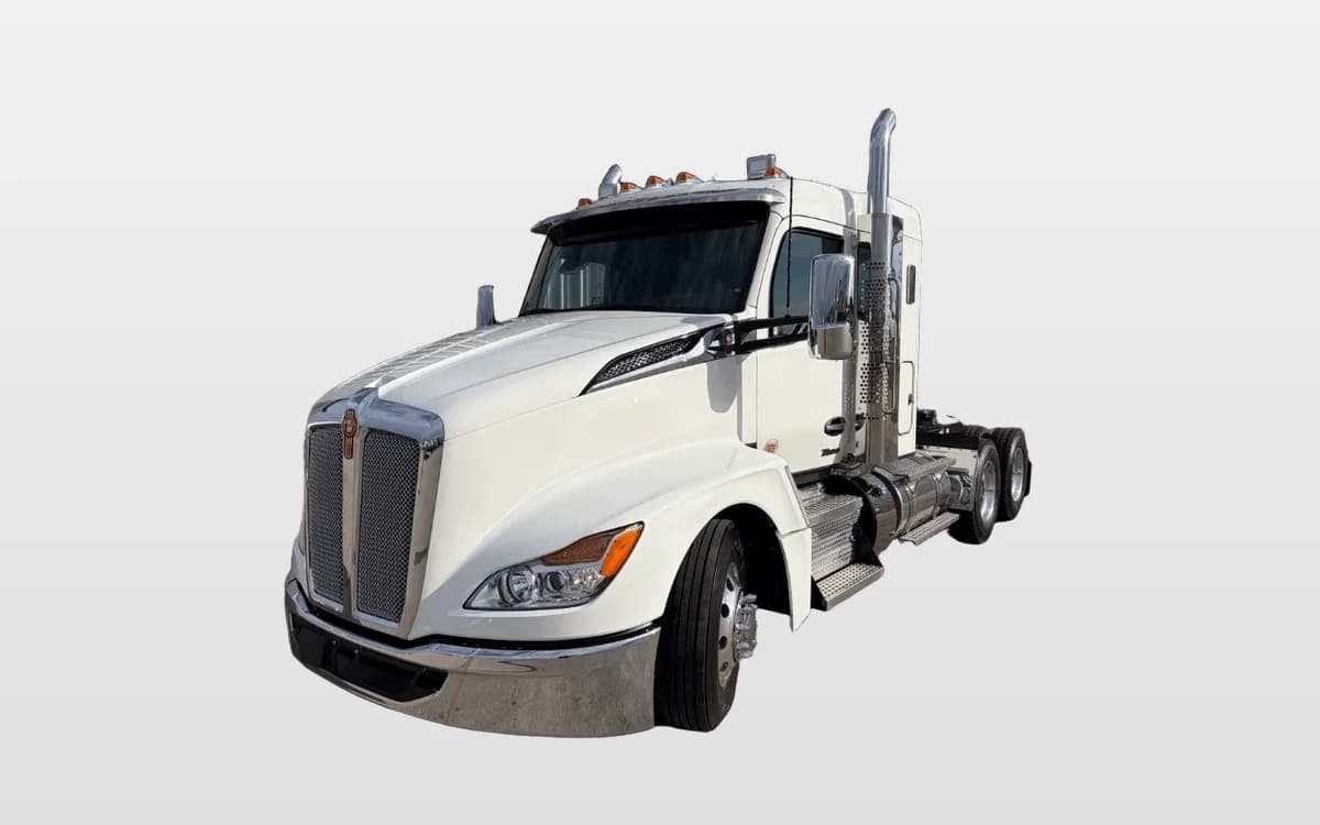 2027 Kenworth T680 — photo 1