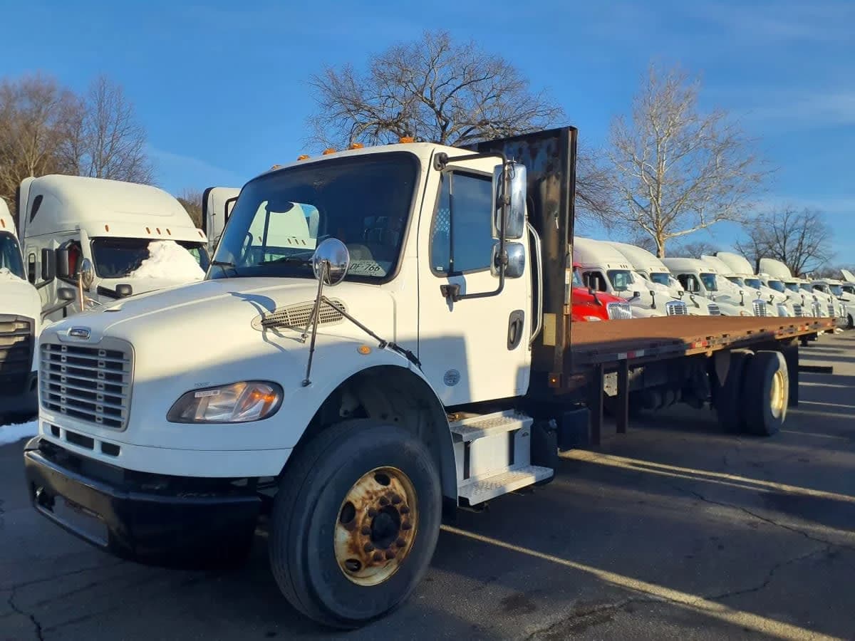 2018 Freightliner M2 106