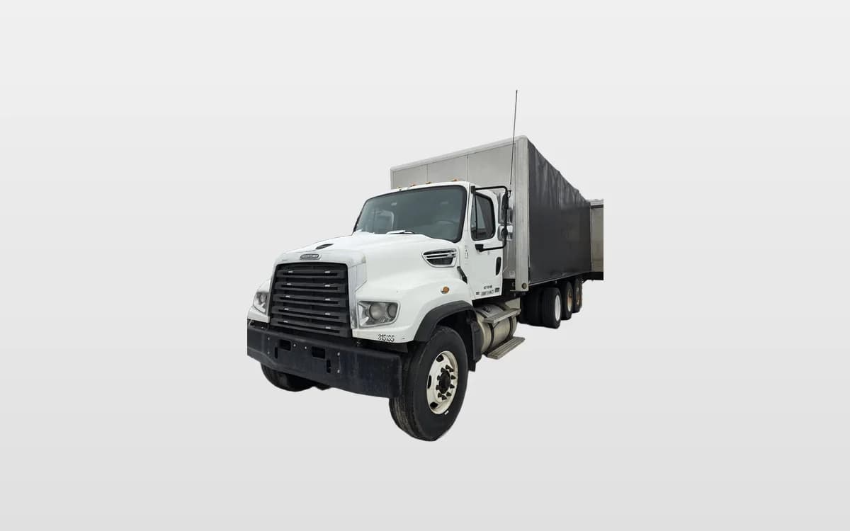 2013 Freightliner 114SD — photo 1