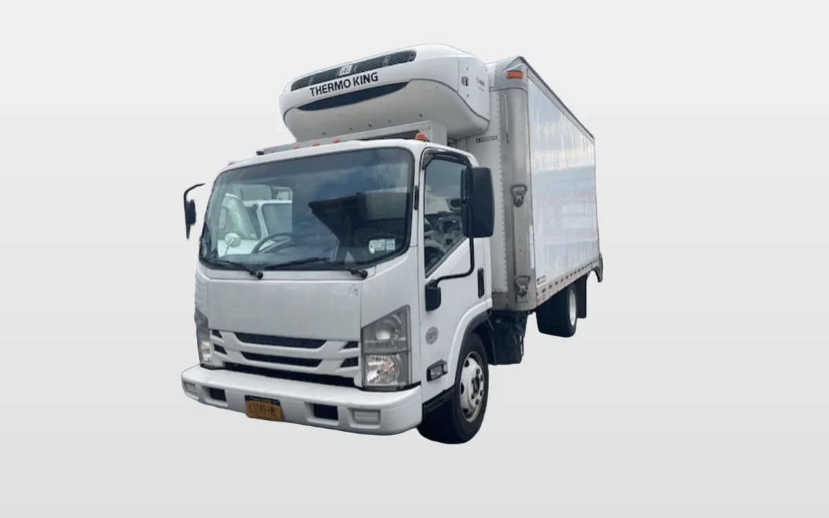 2018 Isuzu NPR — photo 1