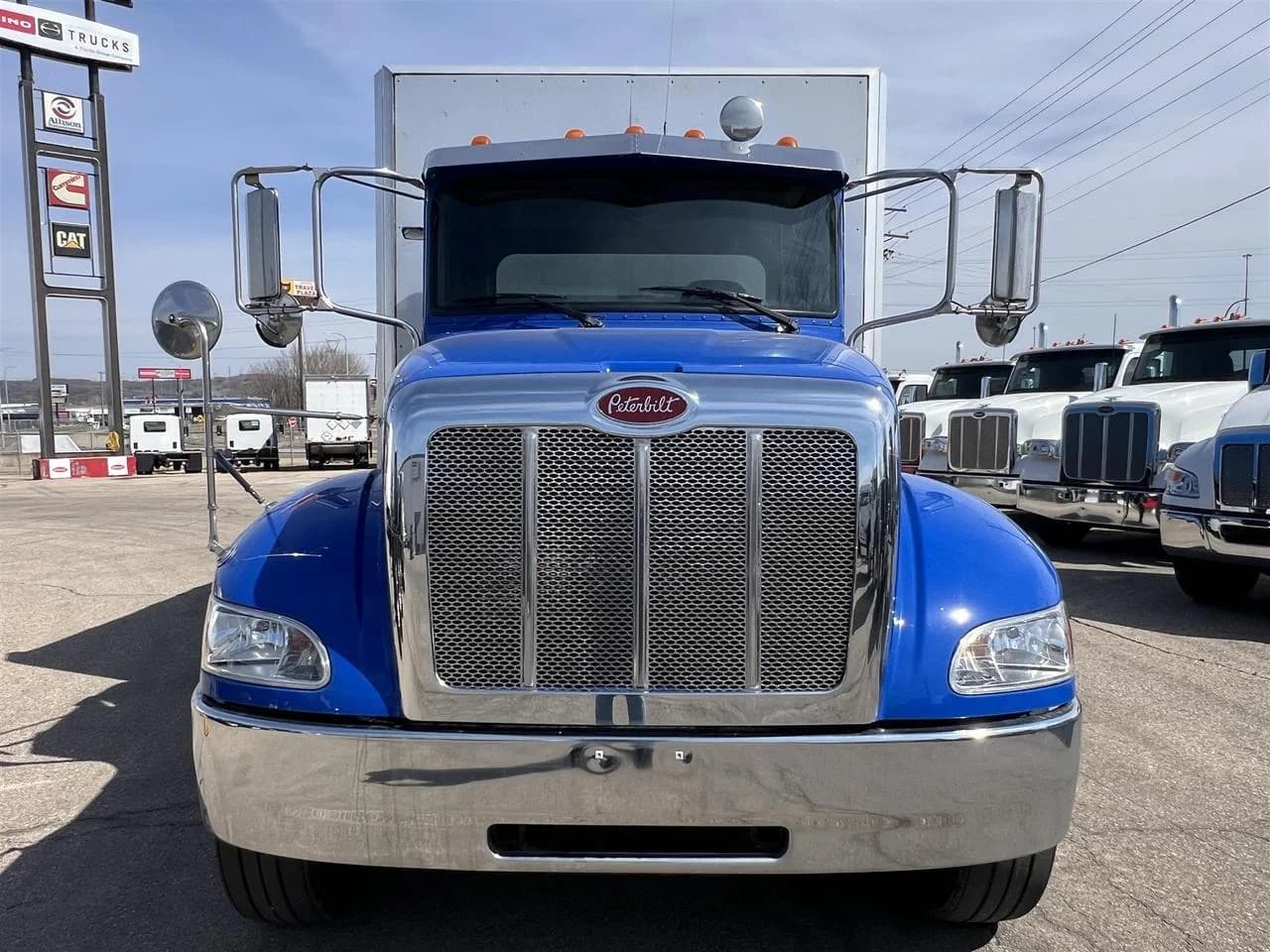 2020 Peterbilt 337