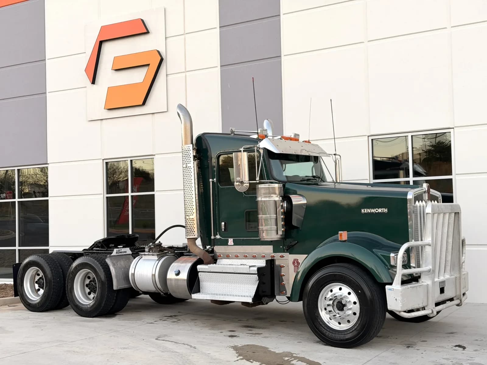 2018 Kenworth W900