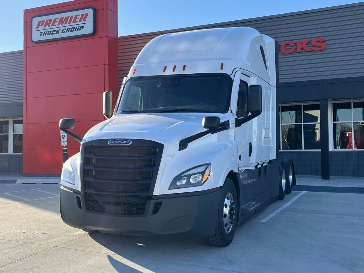 2023 Freightliner Cascadia