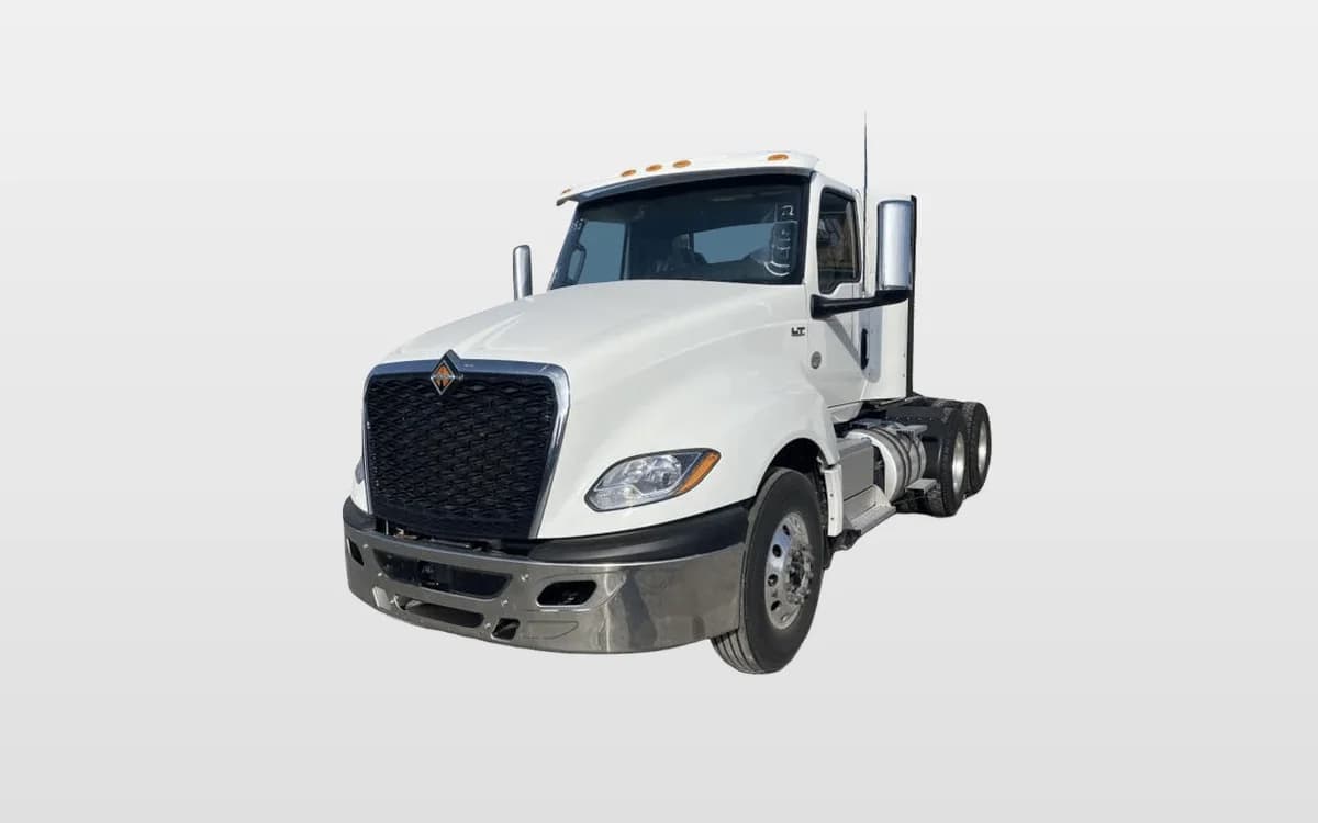 2026 International LT — photo 1